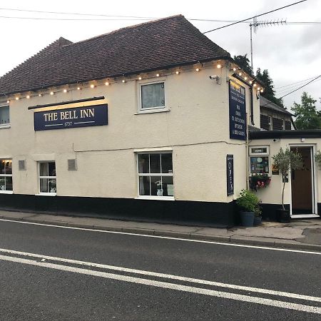 The Bell Inn Солсбери Экстерьер фото